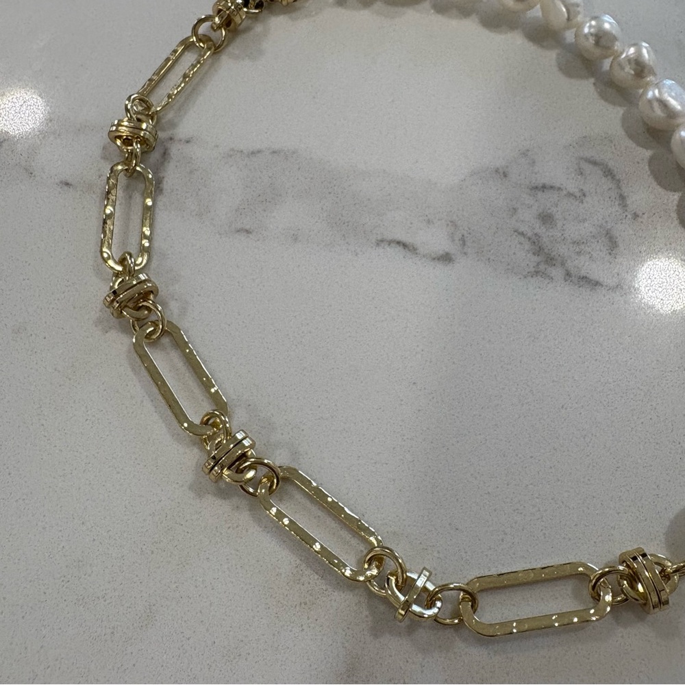 Ann Taylor Gold Link Chain and White Pearl Mixed Necklace - Picture 8 of 9